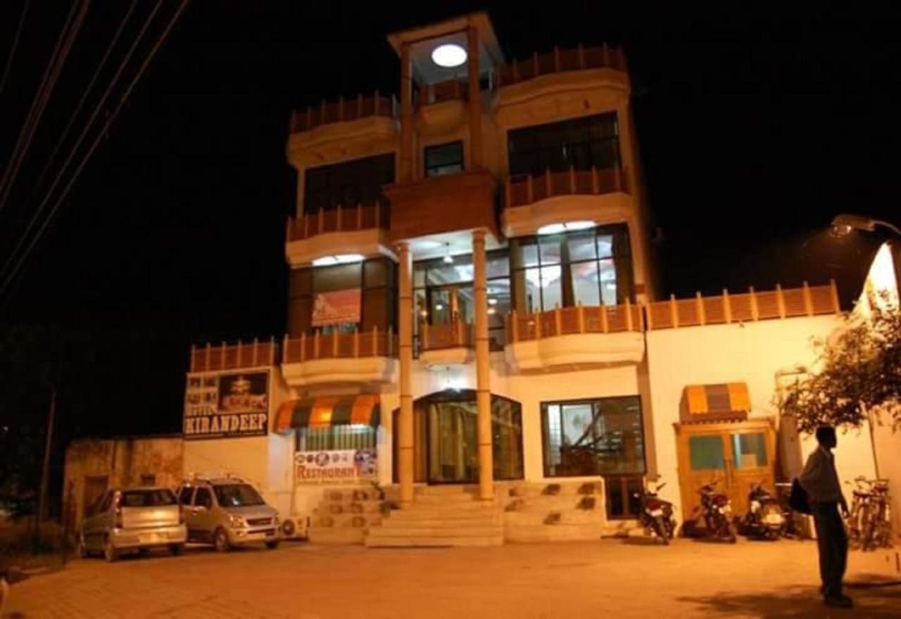 Hotel Kirandeep Agra Агра Экстерьер фото