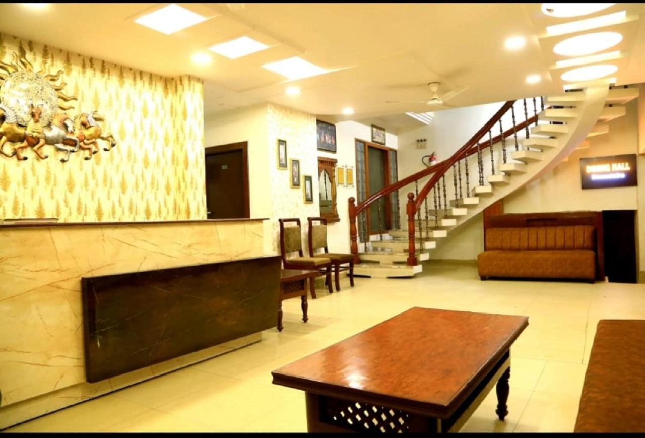 Hotel Kirandeep Agra Агра Экстерьер фото