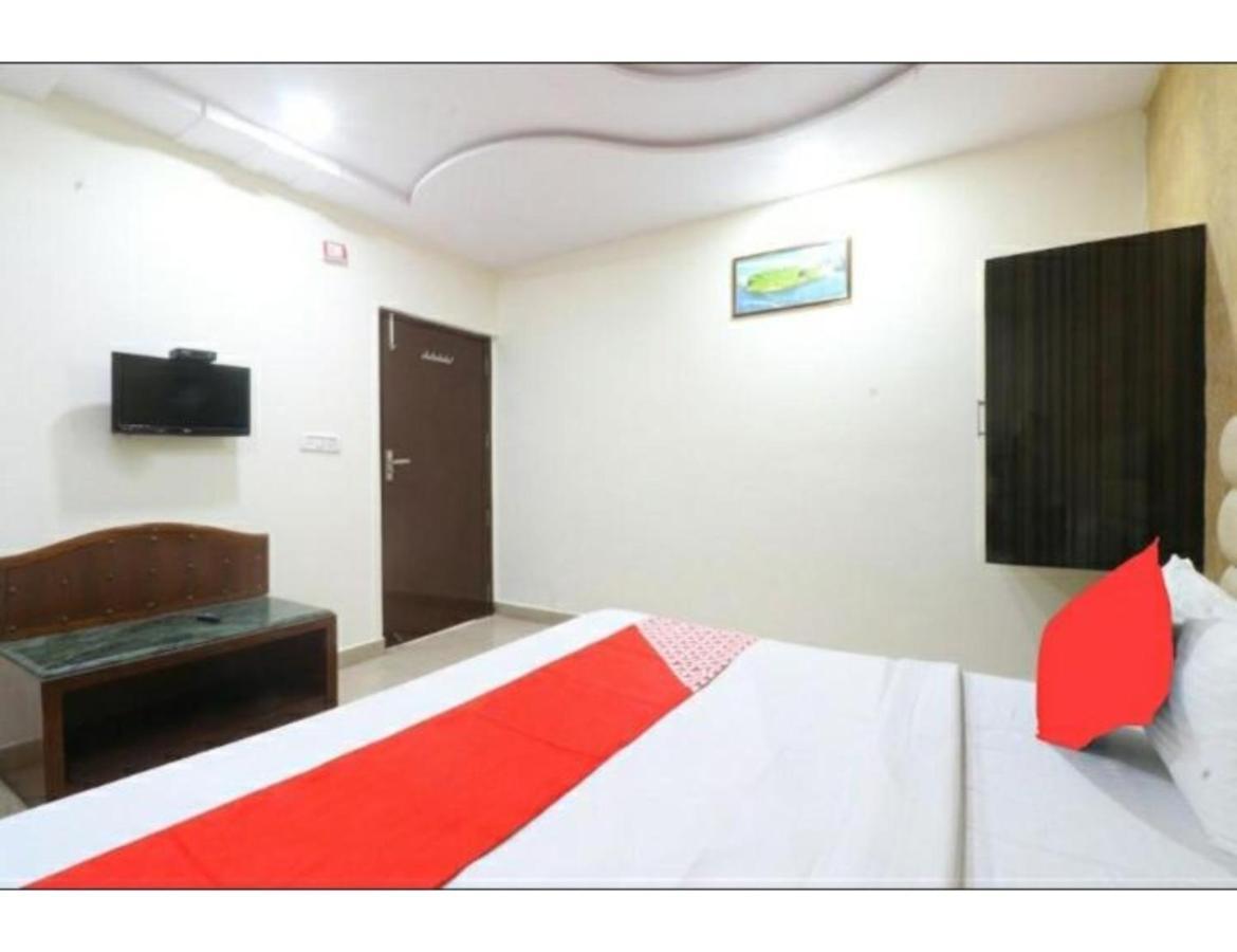 Hotel Kirandeep Agra Агра Экстерьер фото