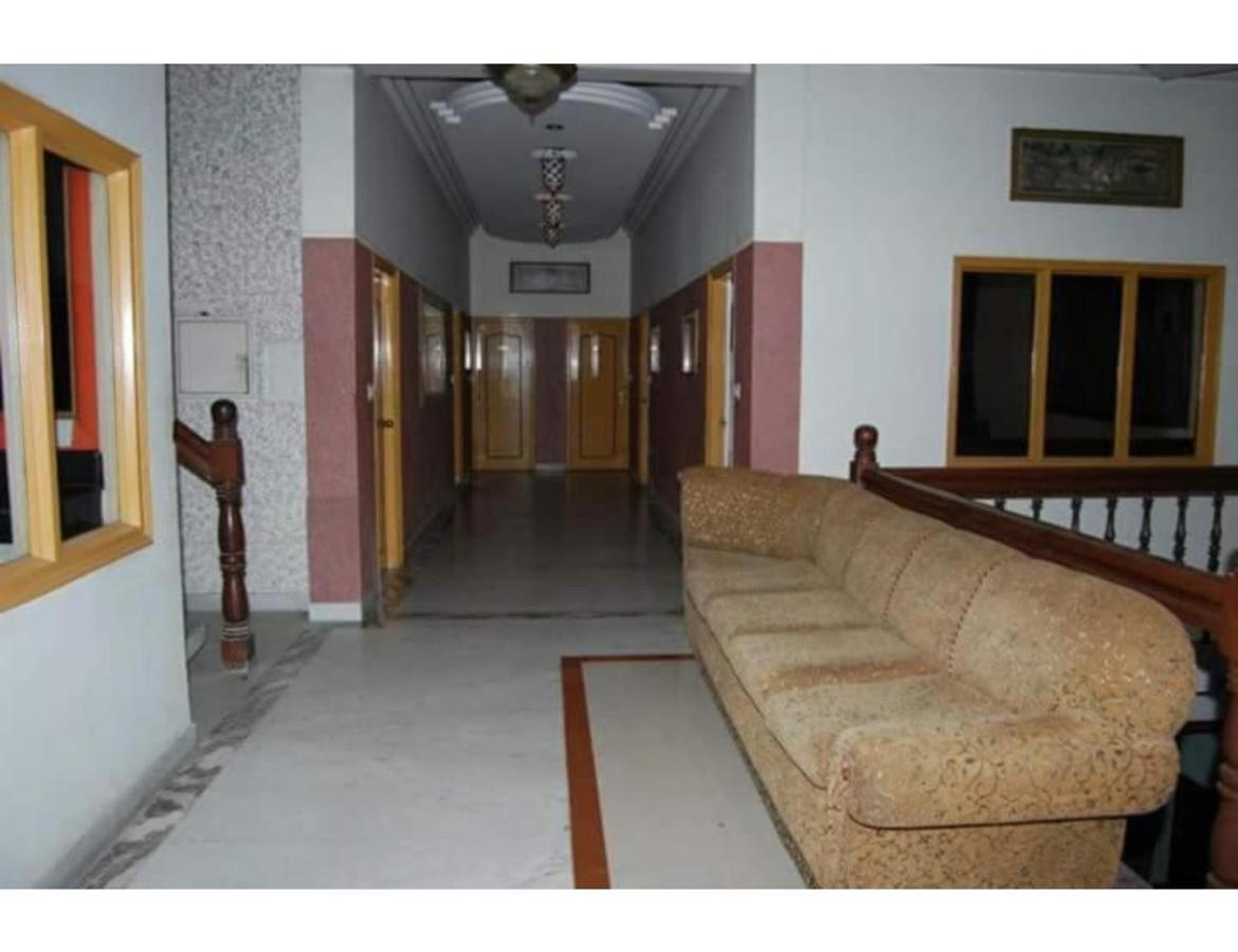 Hotel Kirandeep Agra Агра Экстерьер фото