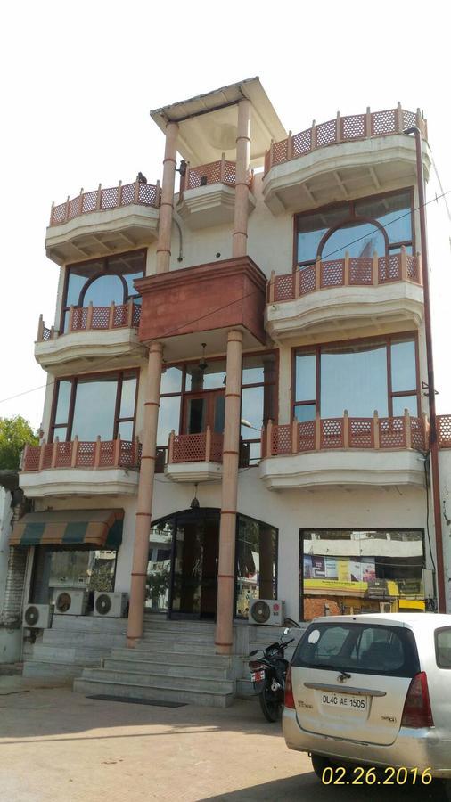 Hotel Kirandeep Agra Агра Экстерьер фото
