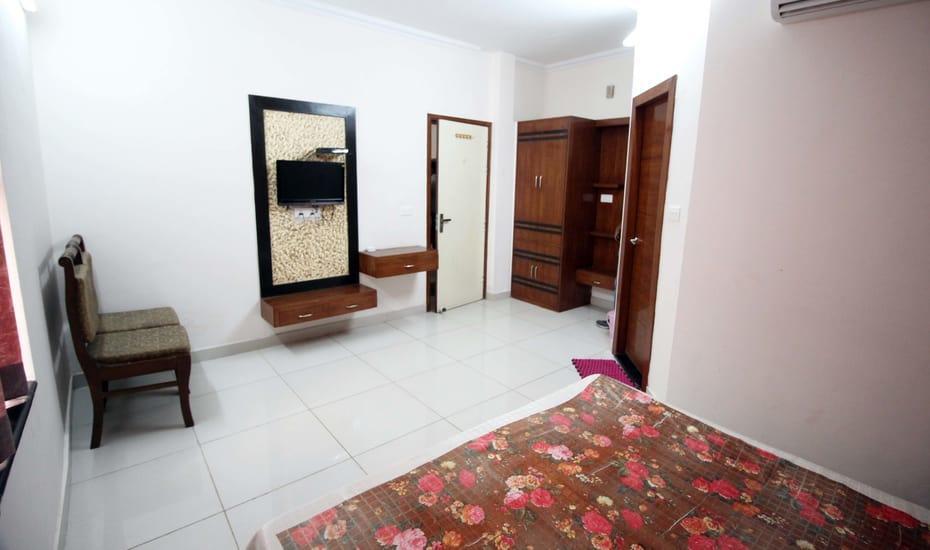 Hotel Kirandeep Agra Агра Экстерьер фото