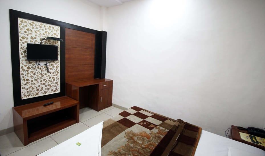 Hotel Kirandeep Agra Агра Экстерьер фото